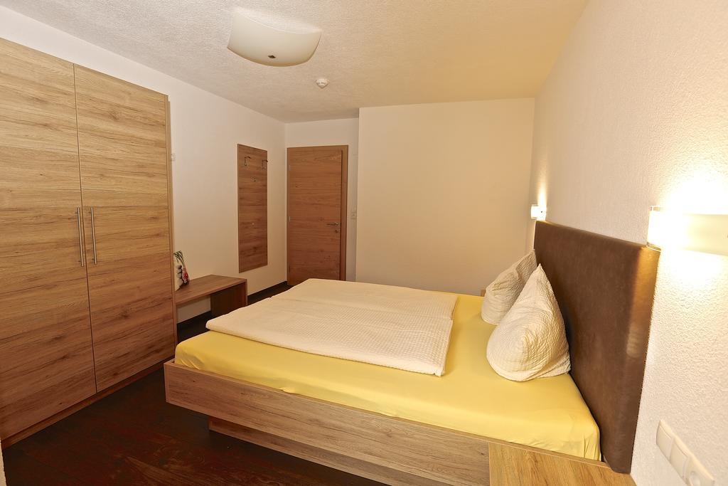 Ladis Living Apartment ภายนอก รูปภาพ
