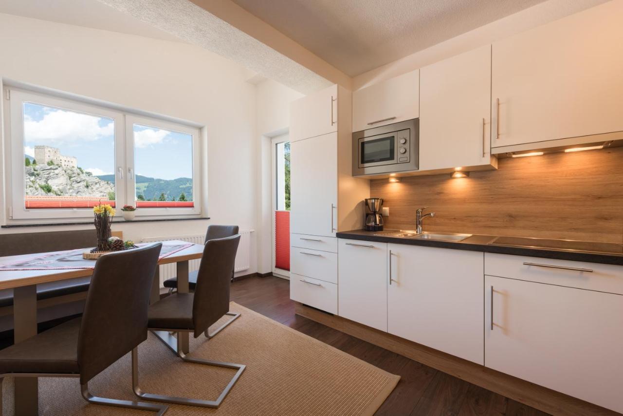 Ladis Living Apartment ภายนอก รูปภาพ